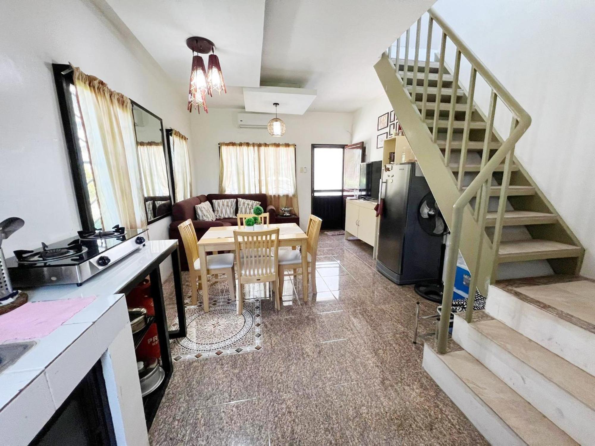 Beach Resorts Walking Distance To The Town House Davao Bagian luar foto